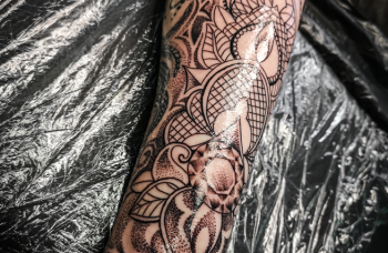 Dotwork + henna styl tetování